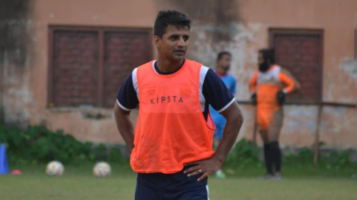 Love for football makes 'Midfield General' Mehtab Hossain return to the pitch