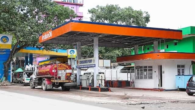 Petrol, diesel prices today: Fuel rates untouched on 9 April, petrol price remains at record high in Mumbai