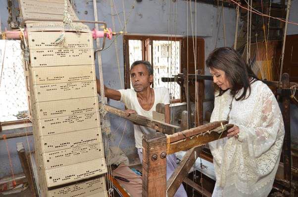 Reliance Retail, designer Ritu Kumar join hands to promote Indian crafts globally Reliance Retail, designer Ritu Kumar join hands to promote Indian crafts globally