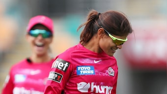 WBBL 2021: Shafali Verma, Radha Yadav shine in Sydney Sixers' five-wicket win over Hobart Hurricanes