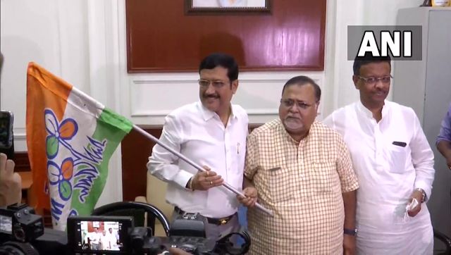 Bengal BJP leader Sabyasachi Dutta returns to TMC after two years; says 'misunderstanding' within party cleared Bengal BJP leader Sabyasachi Dutta returns to TMC after two years; says 'misunderstanding' within party cleared