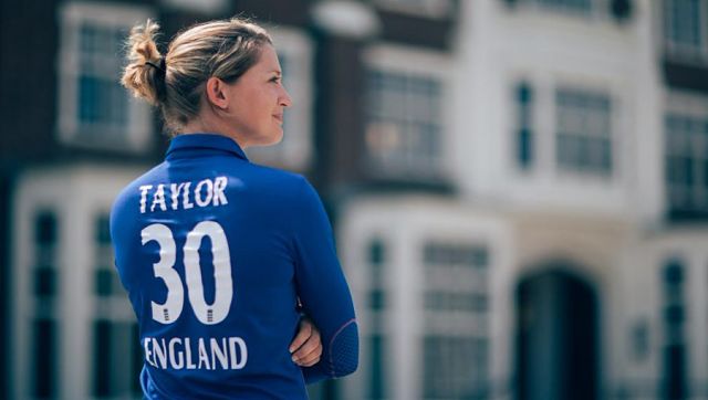 England's Sarah Taylor becomes first woman coach in men's professional franchise cricket England's Sarah Taylor becomes first woman coach in men's professional franchise cricket