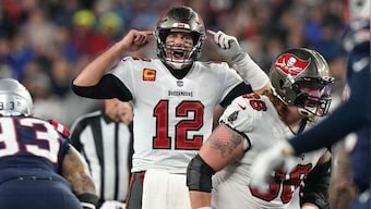 Tom Brady makes NFL history on winning return to New England
