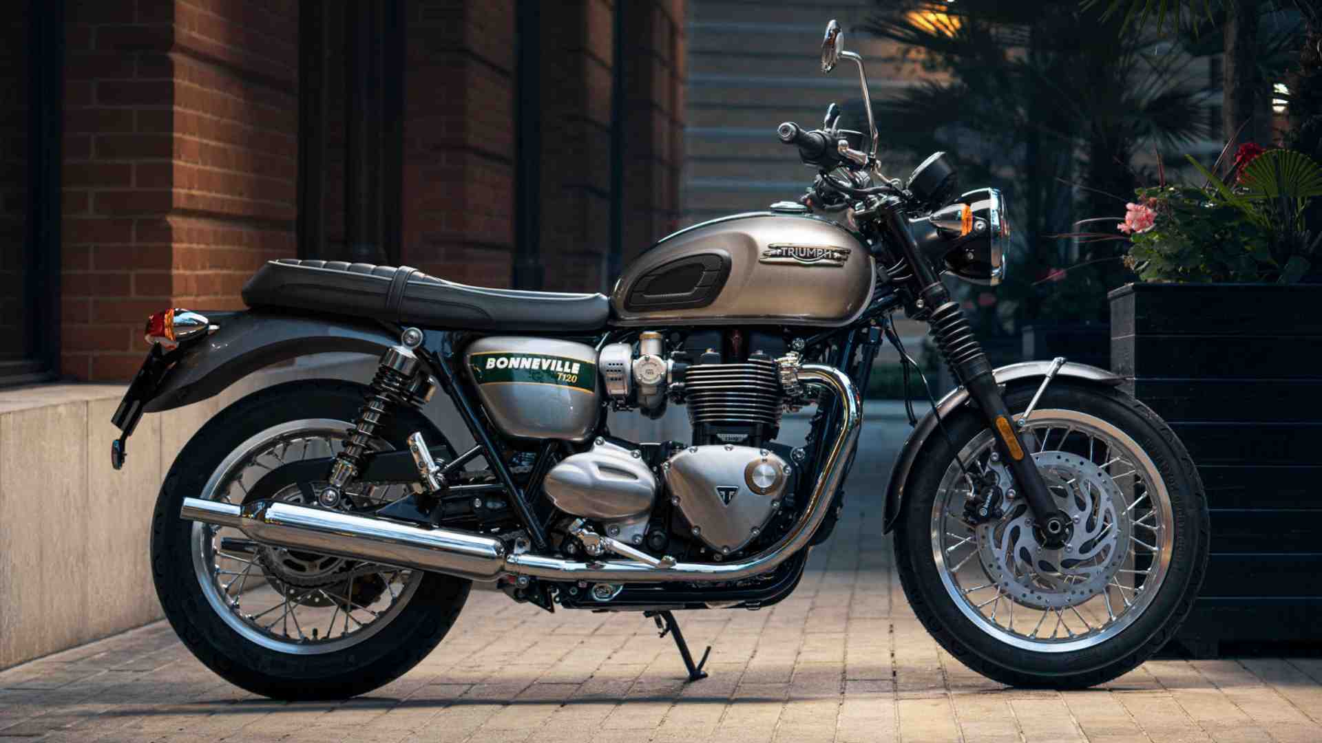 Triumph Bonneville T120 Gold Line Edition. Image: Triumph Motorcycles