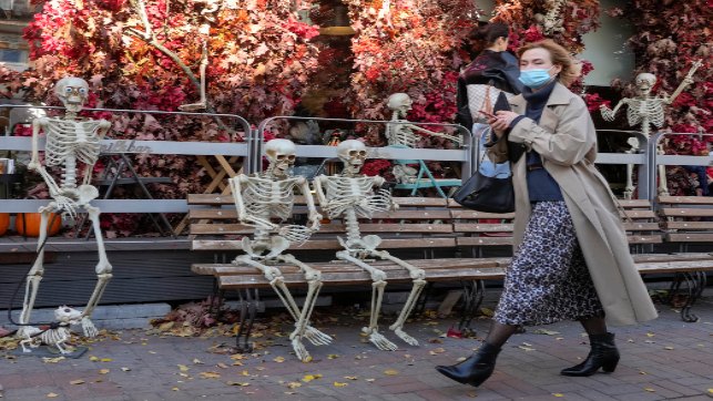 Ukraine's COVID-19 deaths, infections reach all-time high for second straight day Ukraine's COVID-19 deaths, infections reach all-time high for second straight day