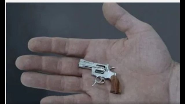 World's smallest gun weighs around 20 grams, costs a whopping Rs 5 lakh; check details here World's smallest gun weighs around 20 grams, costs a whopping Rs 5 lakh; check details here