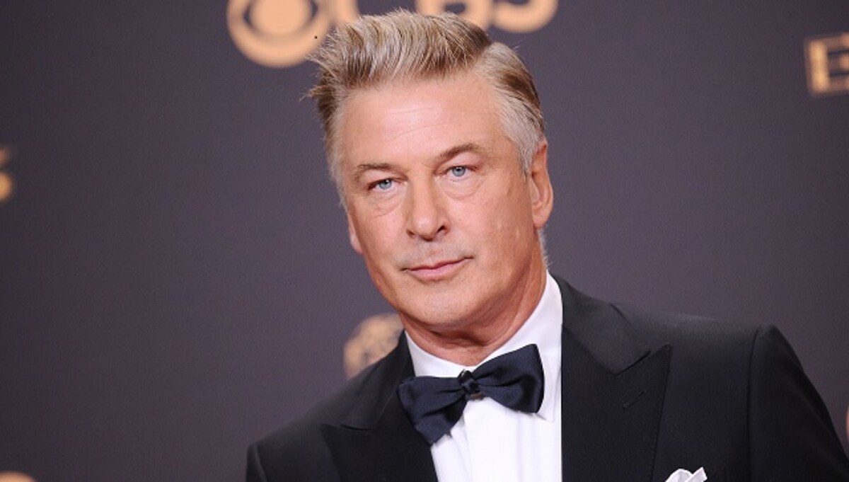Prop gun misfired by Alec Baldwin kills crew member on film set in New  Mexico-Entertainment News , Firstpost