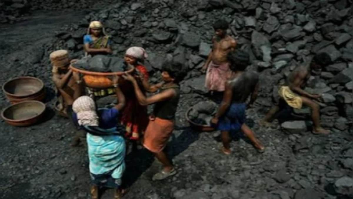 India's energy crisis: Coal shortage an opportunity to fully explore renewable, nuclear options