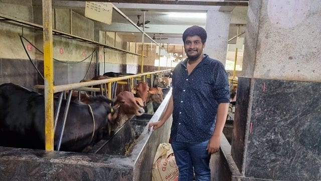 After working for a year with a private firm, Achar was already fed up of his 9 to 5 job. He always loved farming and spending time with the 10 cows his father owned.