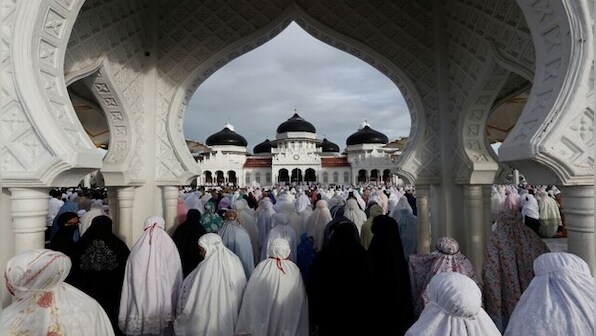 Clerics debate volume of 'azaan' as Indonesians walk the tightrope between sanity and sacrilege