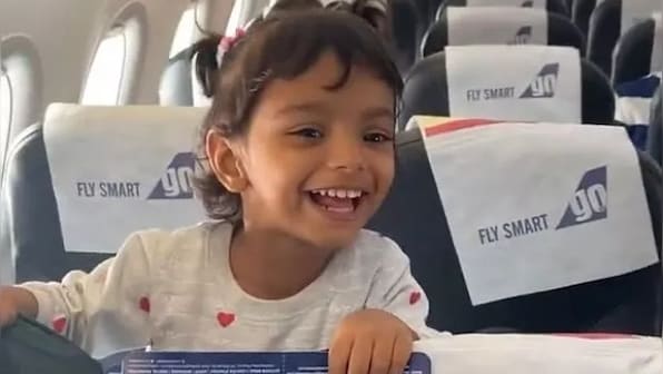 Watch | Little girl heartwarming reaction on seeing her pilot father goes viral