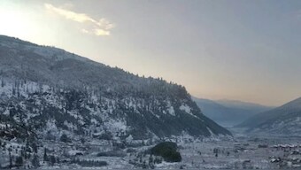 Travel firm, Manali hotel fined Rs 27,000 for duping two honeymoon couples