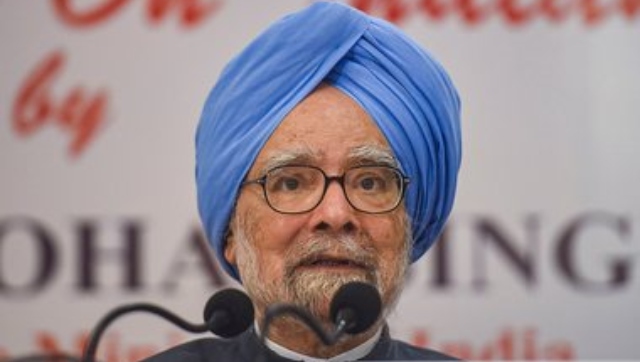 Former prime minister Manmoham Singh admitted to AIIMS with fever after complaining of weakness Former prime minister Manmoham Singh admitted to AIIMS with fever after complaining of weakness