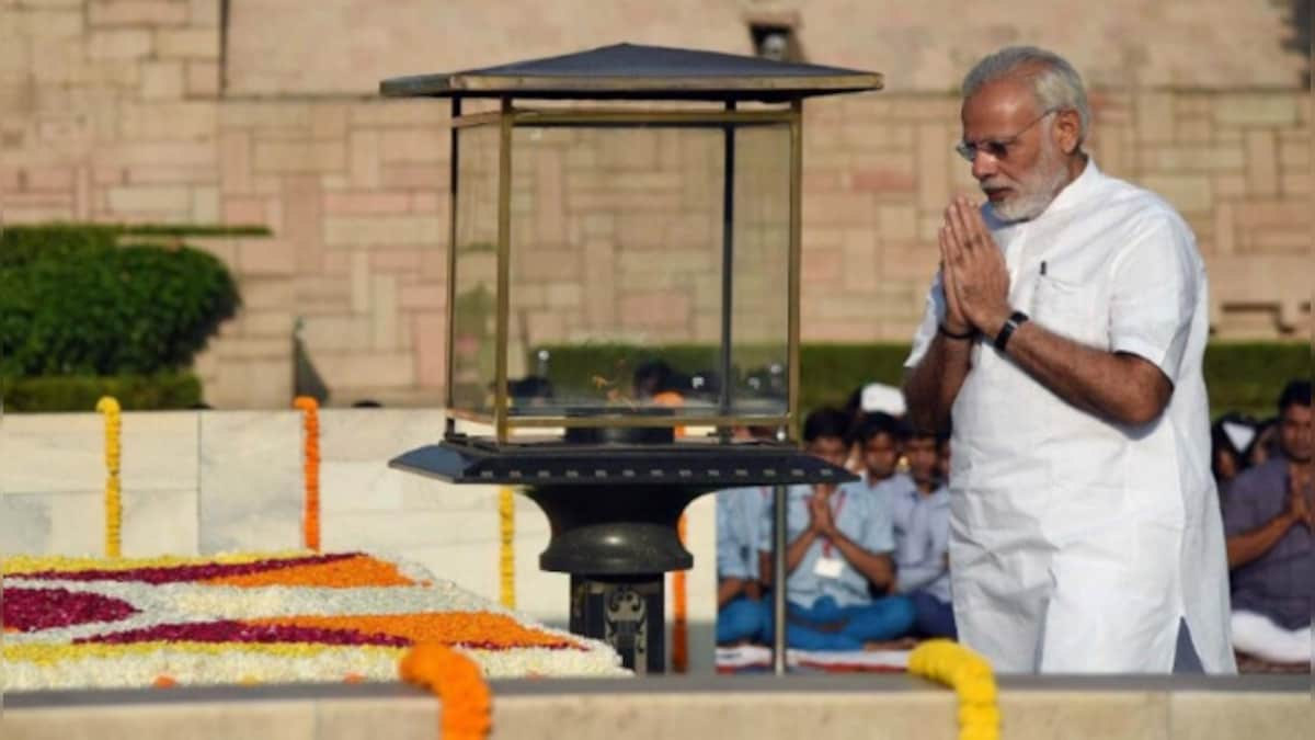 From Narendra Modi to Rahul Gandhi, here's how politicos paid tributes to Lal Bahadur Shastri on his birth anniversary