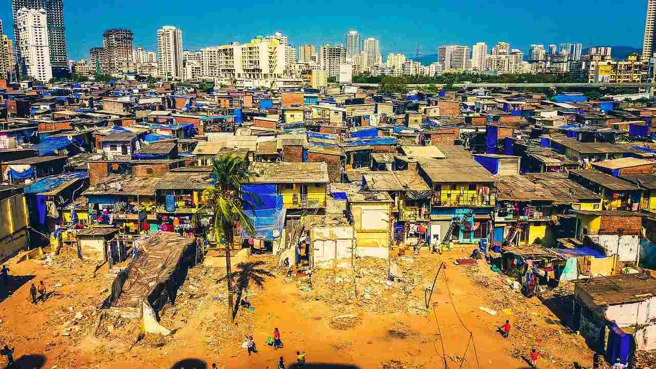 Extreme heat in big cities due to population growth, global warming makes it unbeneficial for the poor to move Extreme heat in big cities due to population growth, global warming makes it unbeneficial for the poor to move