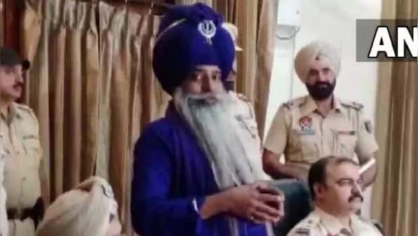 Singhu border lynching: Arrested Nihang Sikh says all sacrilege accused will meet same fate; two more surrender