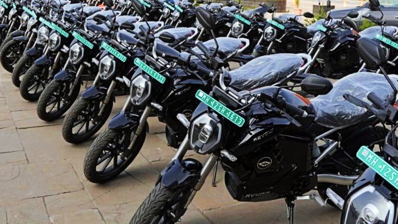 Revolt RV400 electric motorcycle to soon be available in 70 cities across India, sales resume on 21 October Revolt RV400 electric motorcycle to soon be available in 70 cities across India, sales resume on 21 October