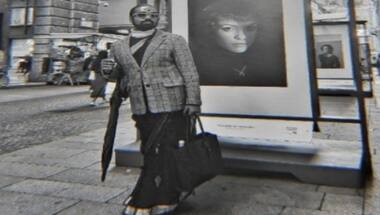 Kolkata man goes viral for donning a saree on the streets of Milan