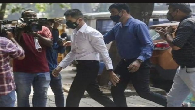 Sameer Wankhede faces NCB heat; Nawab Malik adds another twist to tale Sameer Wankhede faces NCB heat; Nawab Malik adds another twist to tale