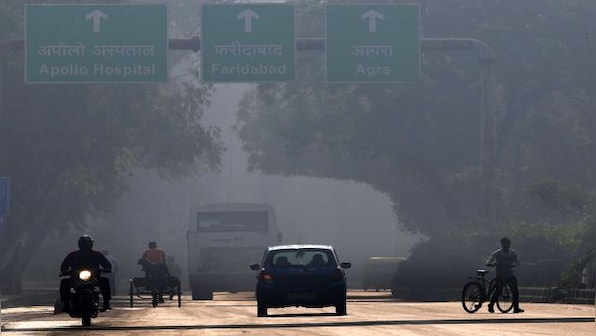 With an AQI of 362, Delhi's air quality continues to be 'very poor'; vehicles banned from entering Capital