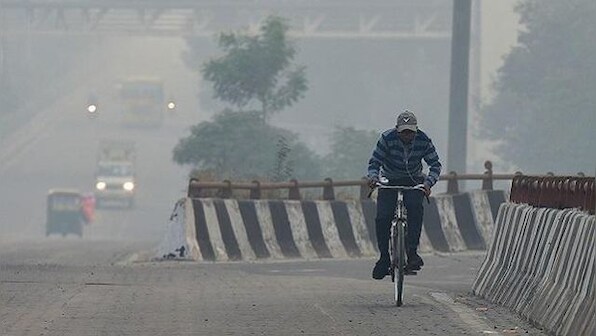 Delhi's air quality improves slightly but remains in 'very poor' category; ban on construction, demolition activities lifted