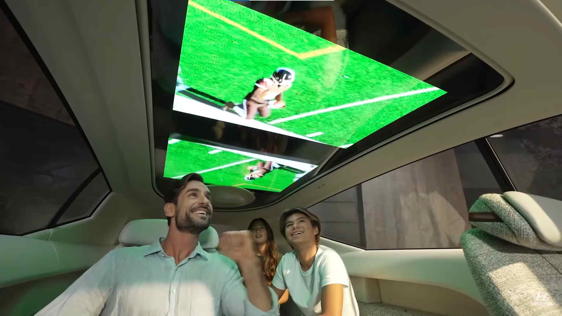 The virtual sunroof doubles up as a 77-inch entertainment screen. Image: Hyundai