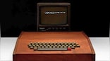 Apple computer, built by Steve Jobs and Steve Wozniak, may fetch up to $600,000 at auction