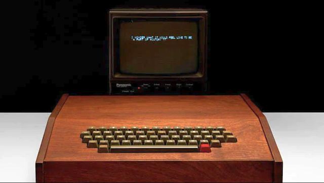 Apple computer, built by Steve Jobs and Steve Wozniak, may fetch up to ...