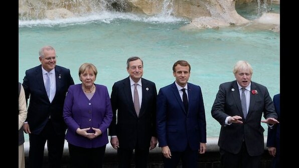 Emmanuel Macron accuses Scott Morrison of lying over submarine deal; 'not like we defaced Eiffel Tower', says Australia