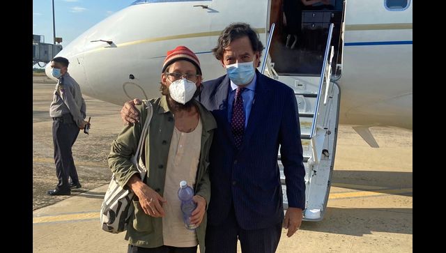 US journalist freed from Myanmar jail with ex-diplomat's aid US journalist freed from Myanmar jail with ex-diplomat's aid