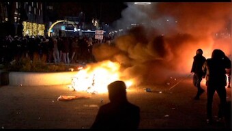 An orgy of violence, says Rotterdam mayor on police firing on rioters