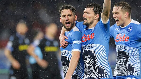 Serie A: Napoli honour Maradona by crushing Lazio and going clear at top; Sassuolo beat Milan