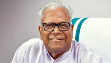 Former Kerala VS Achuthanandan in ICU with acute gastroenteritis