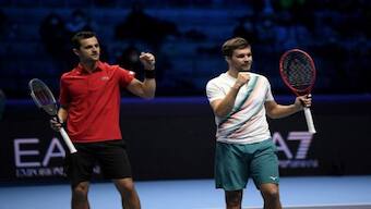 Davis Cup: Croatia claim surprise win over much-fancied Italy to reach semis