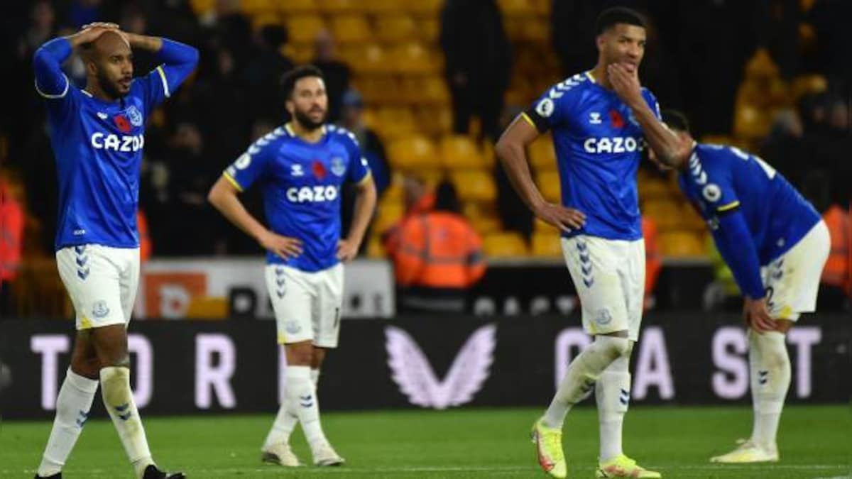 Premier League: Wolves pile on misery for spluttering Everton