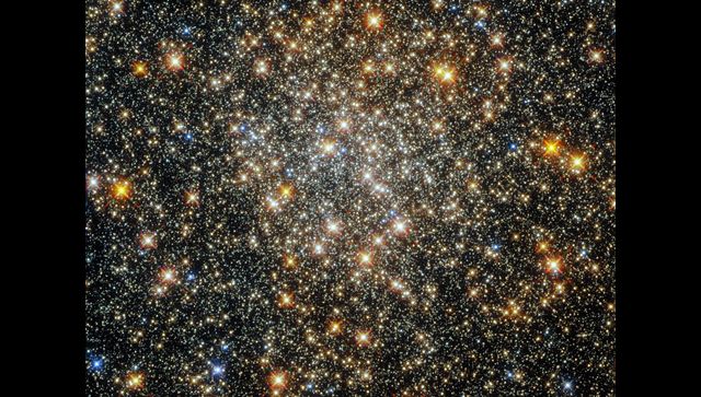 NASA shares stunning image of cluster of stars on occasion of Diwali, wins hearts online NASA shares stunning image of cluster of stars on occasion of Diwali, wins hearts online