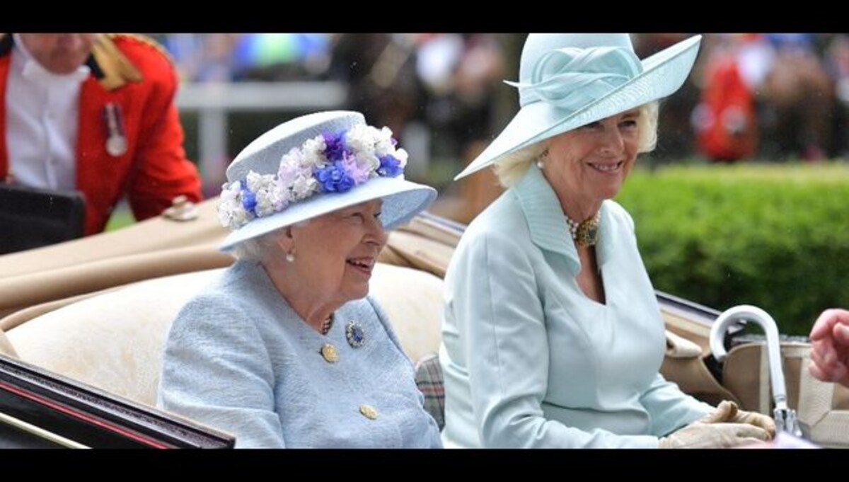 Changing Guard At Buckingham Palace As Queen Elizabeth Steps Back Due To Age Camilla Steps Up