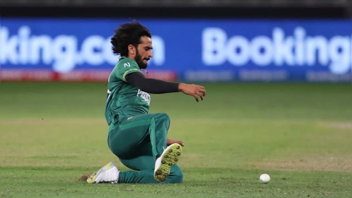 T20 World Cup 2021: 'Don't single him out', Pakistan cricket fraternity backs Hasan Ali after dropped catch in semis