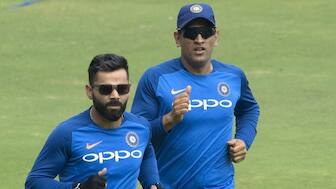 'Virat you can chase this total, but...': R Sridhar reveals chat between Dhoni and Kohli during 2014 Adelaide Test