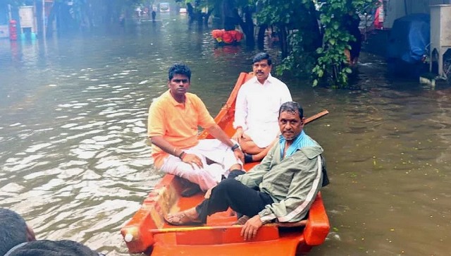 Tamil Nadu BJP chief K Annamalai slammed for 'photoshoot' amidst Chennai floods; check viral video here Tamil Nadu BJP chief K Annamalai slammed for 'photoshoot' amidst Chennai floods; check viral video here
