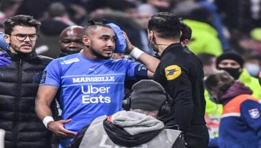 Ligue 1: French ministers to meet football chiefs after Dimitri Payet attacked with bottle in match against Lyon
