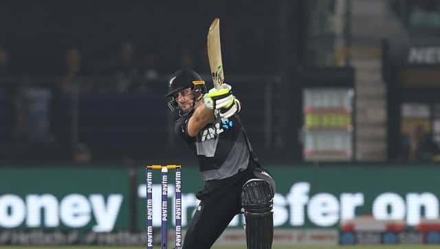 Martin Guptill 70 off 42) led Kiwis’ recovery along with Mark Chapman after losing Daryl Mitchell early, with the duo putting up 109 runs for the second wicket. Sportzpics