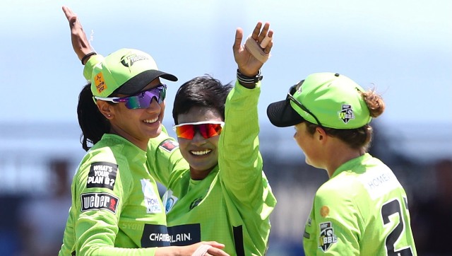 WBBL 2021: Smriti Mandhana stars in Sydney Thunder's win over Sydney Sixers WBBL 2021: Smriti Mandhana stars in Sydney Thunder's win over Sydney Sixers