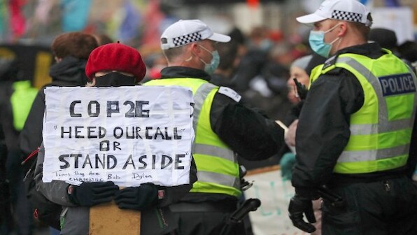 UN climate talks: Negotiators soften stance on fossil fuel phaseout