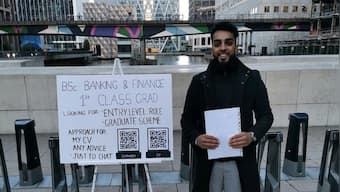 Job seeker in London stands at train station with pitches for interview; gets job offers within three hours