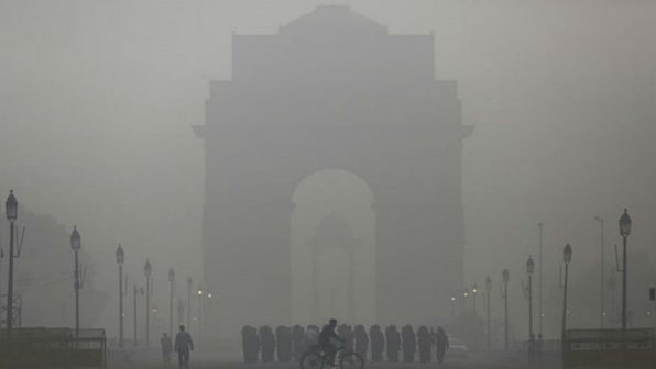 Air pollution: Schools shut indefinitely as smog worsens in Delhi-NCR