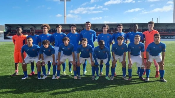 Portuguese football club Belenenses' COVID-19 outbreak likely to be Omicron variant, says official