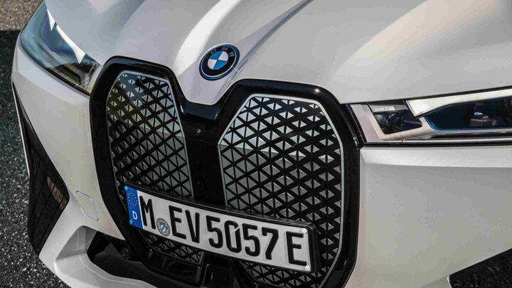 BMW seeks temporary import duty relief for electric vehicles in India, to launch three EVs in six months