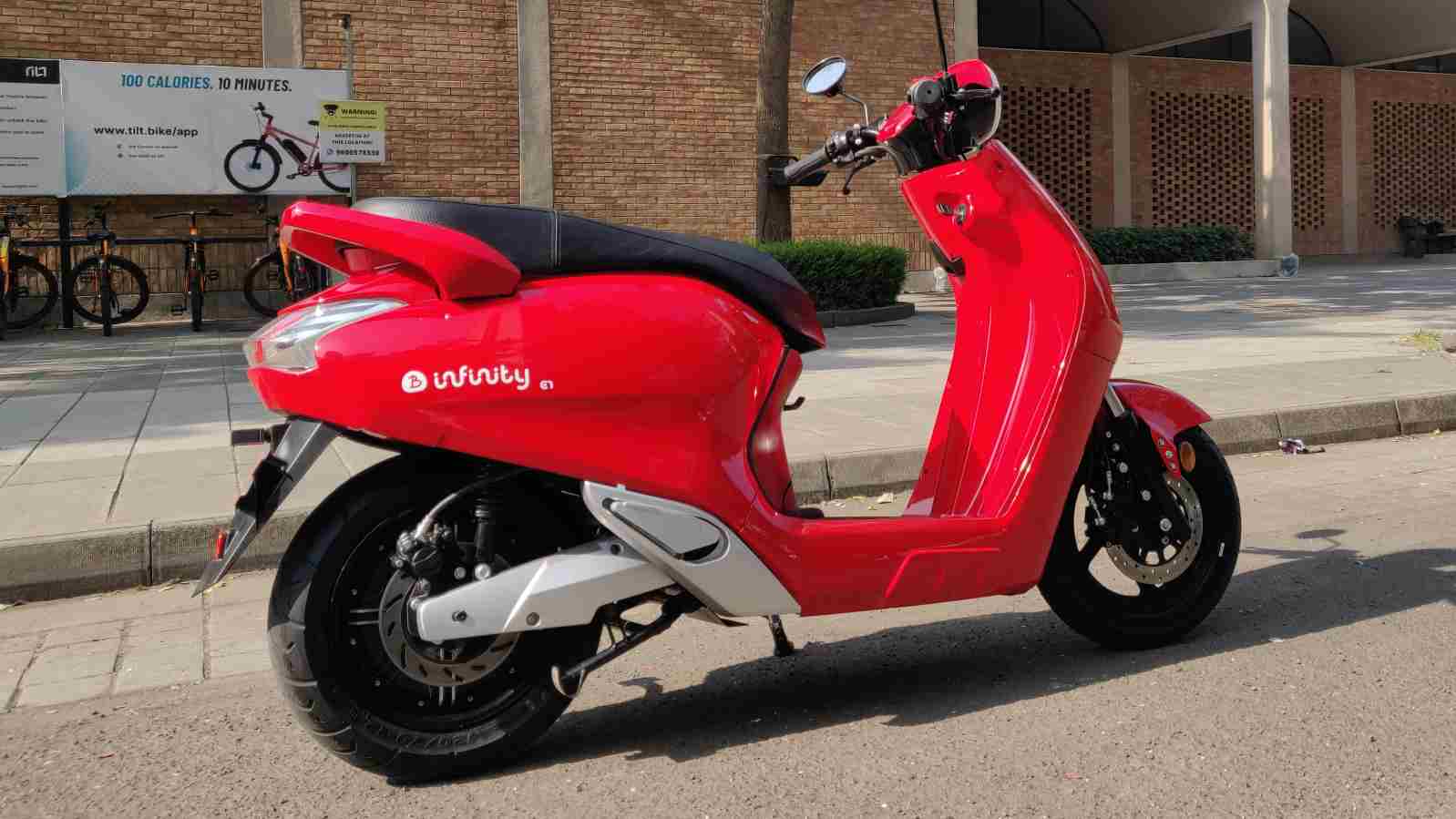 Bounce Infinity electric scooter to be launched on 2 December, will come with swappable batteries Bounce Infinity electric scooter to be launched on 2 December, will come with swappable batteries