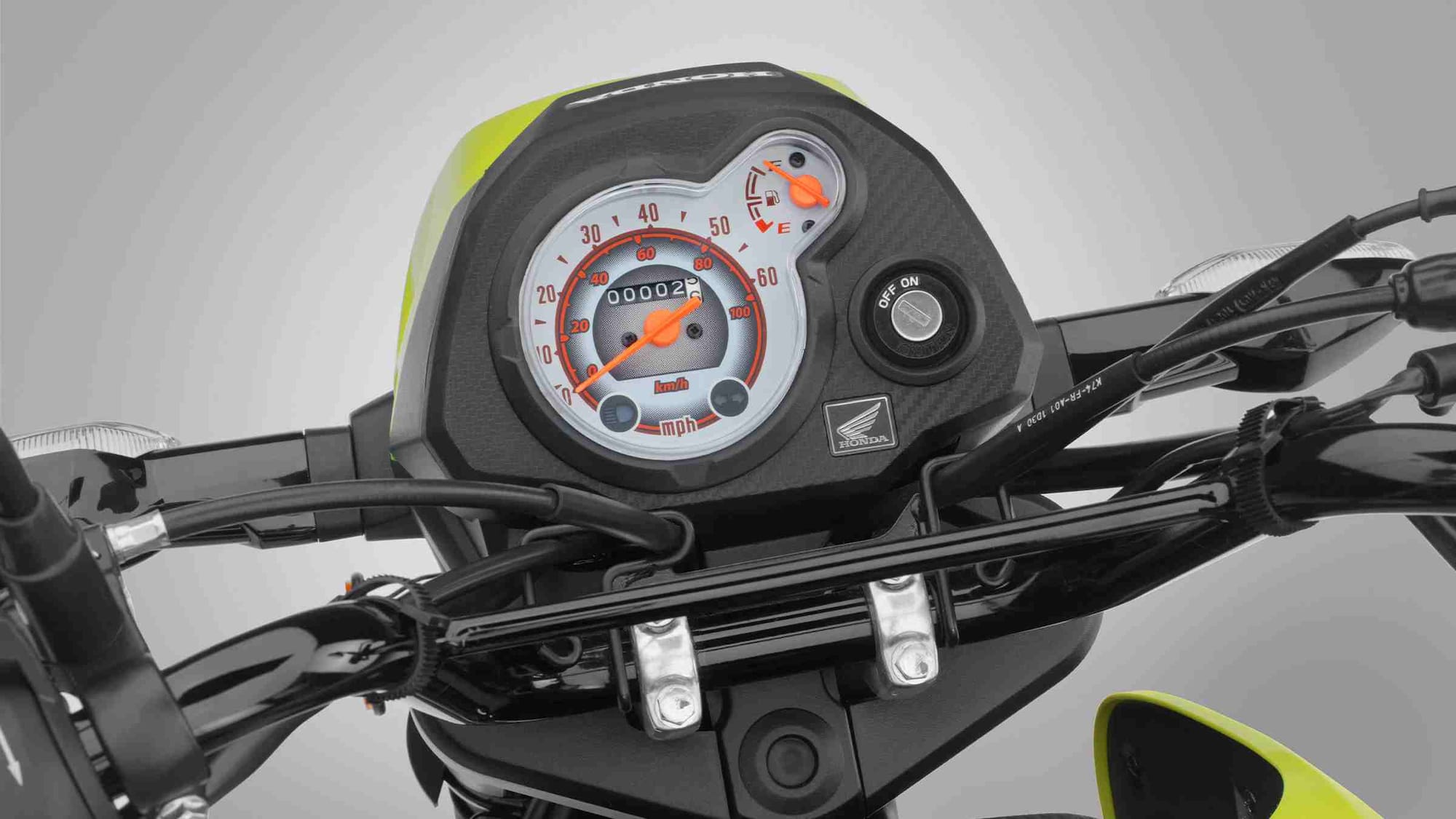 Revised speedometer for the US-spec Navi includes MPH markings. Image: Honda